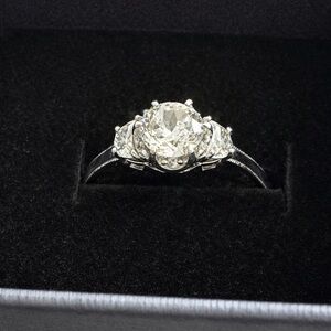 💍 Tacori Diamonelle Sterling Silver Anniversary / Engagement-Style Ring SIZE 8